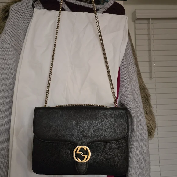 Gucci Black Leather Shoulder Bag with Gold Chain